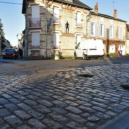 Villa Le 11 Bis à Bourges Extérieur photo